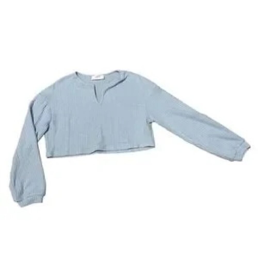 CIDER Long Sleeve Crop Top & Knotted Shorts Lounge Set / Light Blue / Size M - Picture 3 of 13
